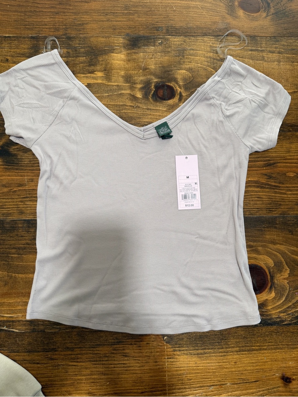 wild fable Light Gray V-Neck Ribbed Short Sleeve Tee